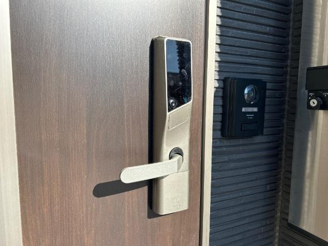 ウィズダム　コートの内装|電子キー