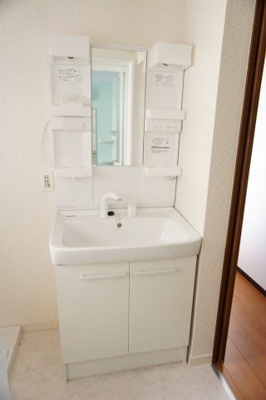 【独立洗面台】 | 桜区西堀中古戸建 | 2019年撮影
