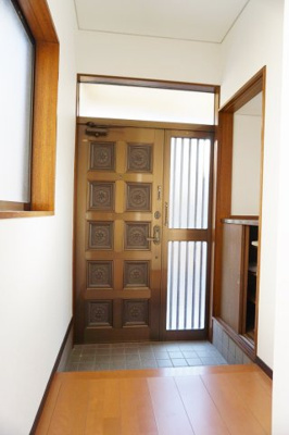 【玄関】 | 桜区西堀中古戸建 | 2019年撮影