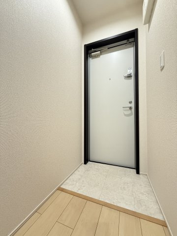 フジパレス遠里小野Ⅱ番館の玄関