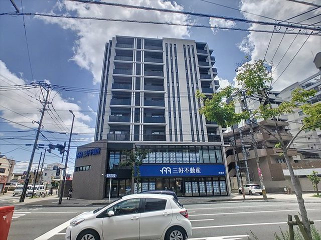 フェリクス吉塚