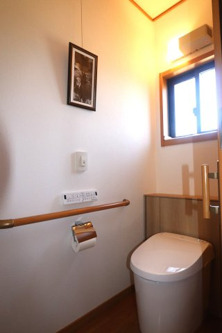 太田市新田中江田町　中古戸建のトイレ|1Fトイレ