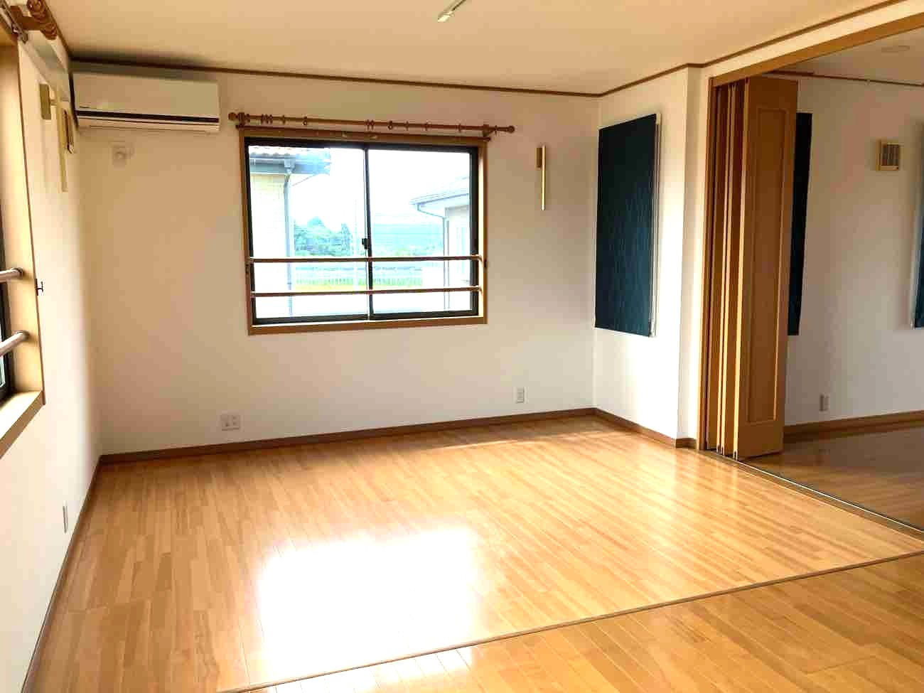 太田市新田中江田町　中古戸建のダイニング