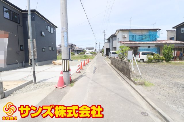 郡山市横塚6丁目　　　　１号棟　　　芳賀小学校、郡山第4中学区　の外観|東側前面道路