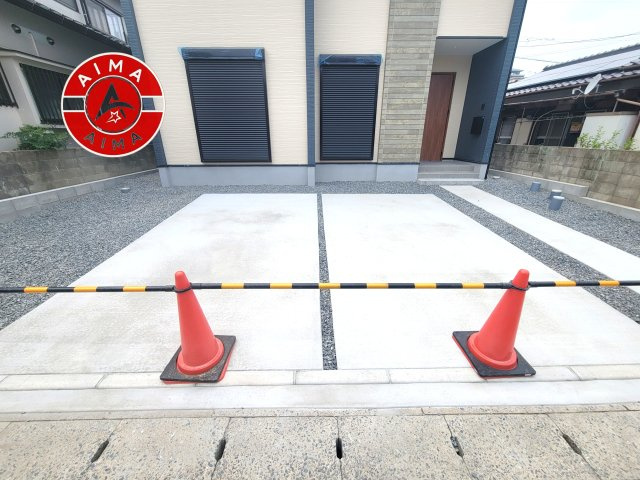 福岡市南区花畑1丁目第4-1棟（1号棟）の外観|広々した駐車場です。