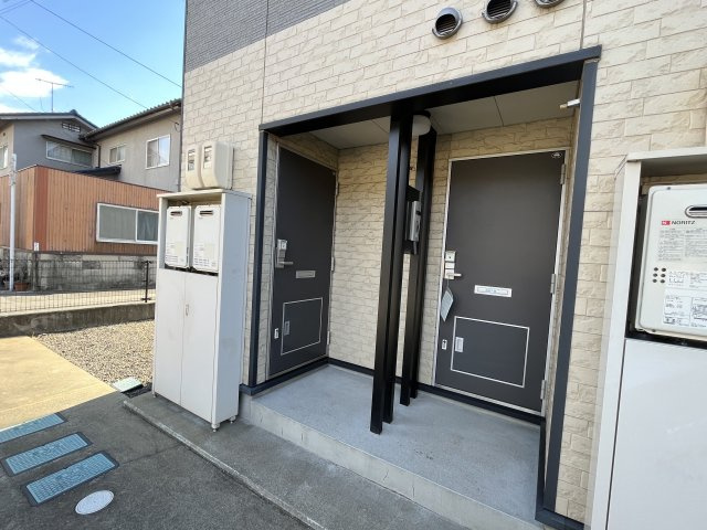 【玄関】 | レオパレスメゾン　ジュ　クール