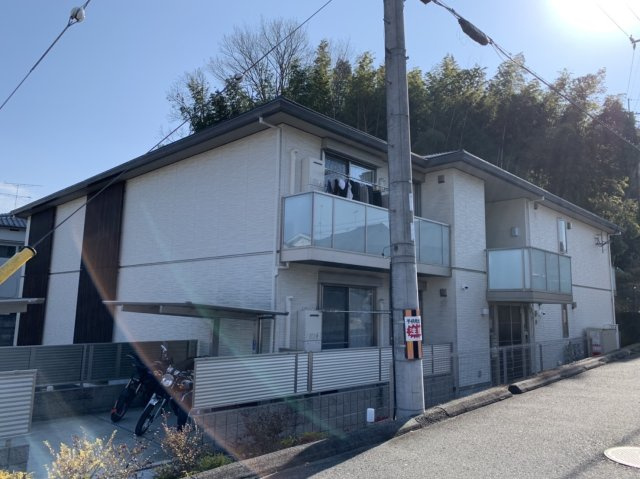 シャーメゾン狛田