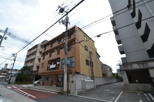 庚午坂本ビルの外観