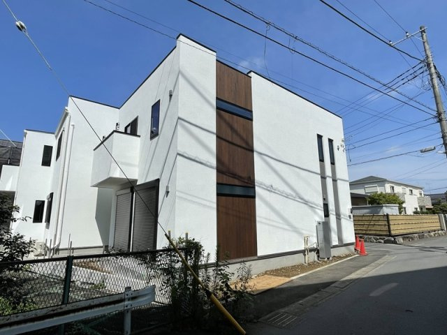 【外観】 | 菅野戸呂新築２階建全３棟　未公開物件 | まもなく完成です