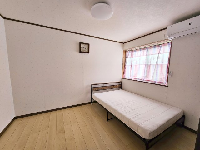 嘉家佐和中古戸建の洋室