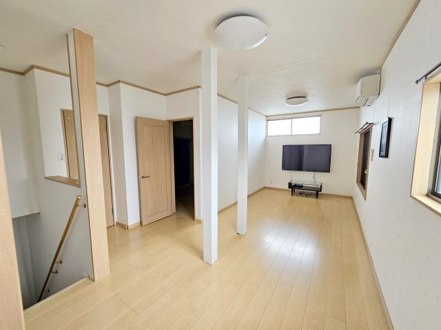 嘉家佐和中古戸建の居間・リビング