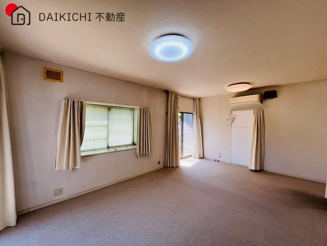【居間・リビング】 | 日高市武蔵台1丁目　中古戸建