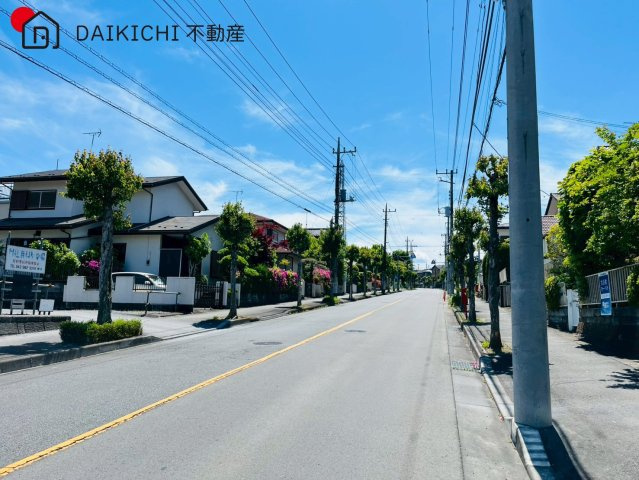 【前面道路含む現地写真】 | 日高市武蔵台1丁目　中古戸建