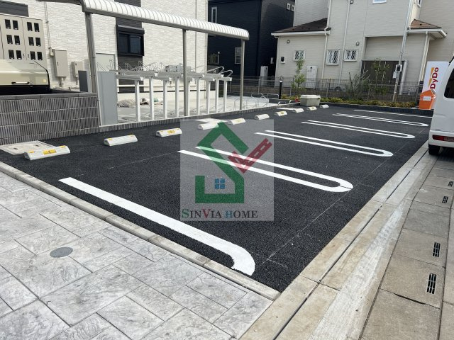 アルカンシェルひばりが丘の駐車場