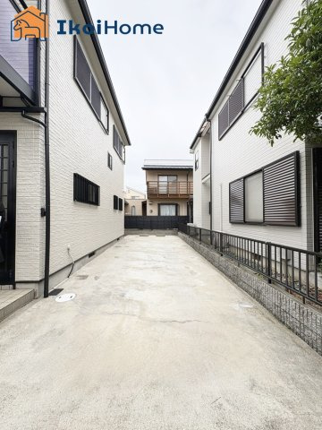 神戸市西区玉津町今津　中古戸建のエントランス|【ホームページに現地動画掲載中】●年中無休：当日予約可●最短10分で指定場所へお迎えに向かいます！