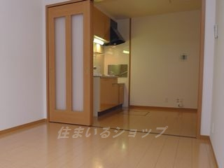 サンライフ大毛寺の居間・リビング