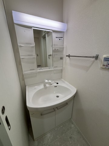 アルティザ仙台花京院の洗面所