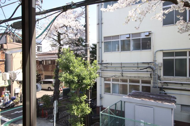 町屋3丁目戸建て2階の展望