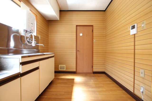 町屋3丁目戸建て2階のキッチン