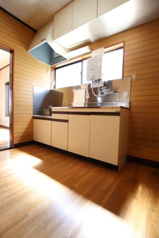 町屋3丁目戸建て2階のキッチン