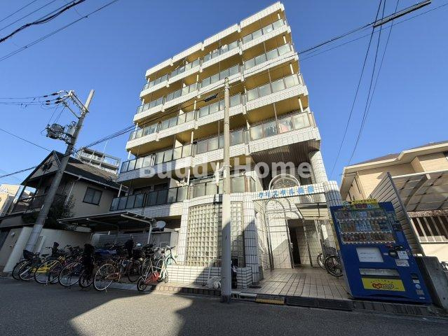 クリスタル長居の外観