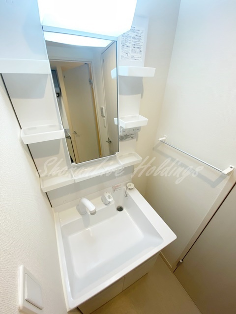 鎌倉市玉縄１丁目の賃貸マンションの洗面所