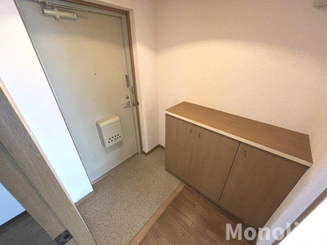 パルティール小柴の玄関