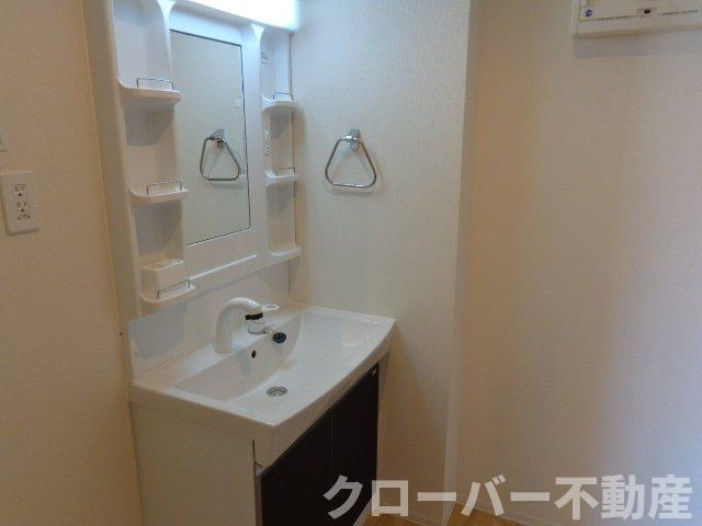 ショコラーデの洗面所|洗髪洗面化粧台
