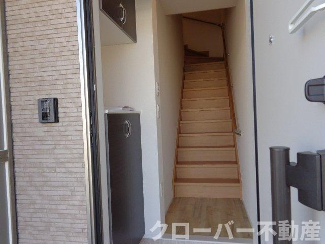 ショコラーデの玄関|玄関と専用階段