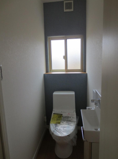 【南東角地☆】香南市野市町父養寺　未入居一戸建てのトイレ|清潔感漂うトイレです☆