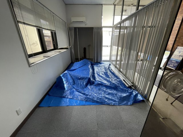 神田町 西山地産ビルの内装