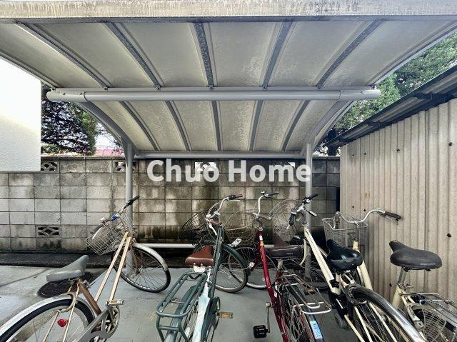 グリーンパーク第11綾瀬の駐輪場|【自転車置き場】最新の空き状況や費用などの詳細は担当スタッフまでお問い合わせください。