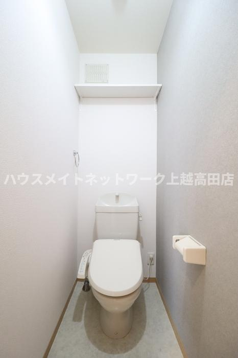 ロイヤルガーデン絆 Ｂのトイレ|温水洗浄暖房便座