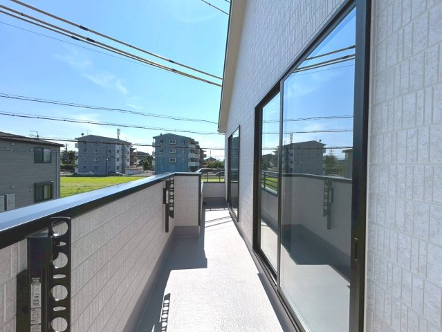ハートフルタウン　一宮市西五城　全1区画分譲のバルコニー|バルコニーは南向きで洗濯物もよく乾きます！
