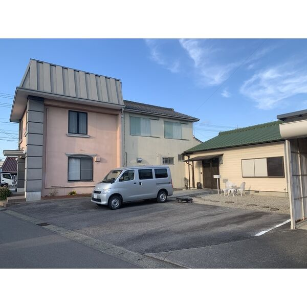 高浜市呉竹町住宅付き店舗の外観