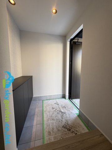 高座郡寒川町小谷１丁目Ⅱ　新築戸建　全４棟A棟の玄関|ゆったりとした玄関です