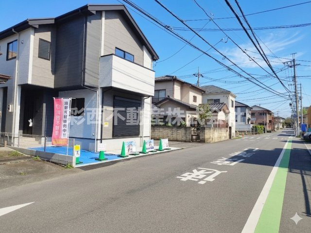川越市小仙波町新築戸建の前面道路含む現地写真|間取り4LDK　土地面積100.79㎡　建物面積105.52㎡