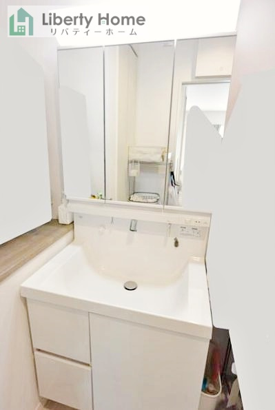 土浦市並木5丁目　中古戸建の独立洗面台