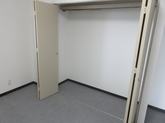 帯広16丁目ビルの収納