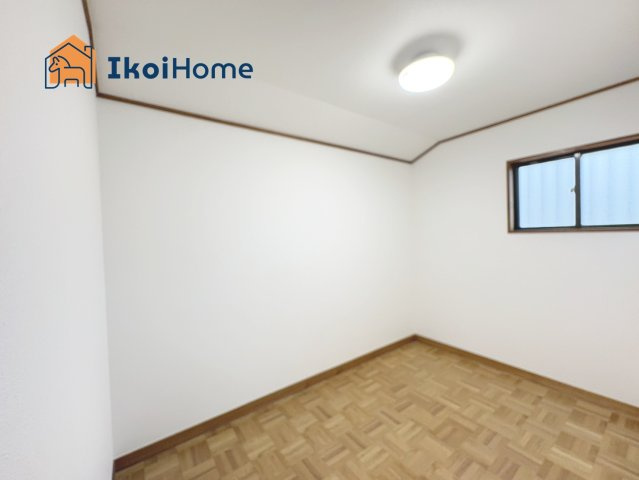 神戸市西区押部谷町木幡　中古戸建の子供部屋|●年中無休：当日予約可●２階は洋室6帖2部屋ございます！子供部屋にも最適です！