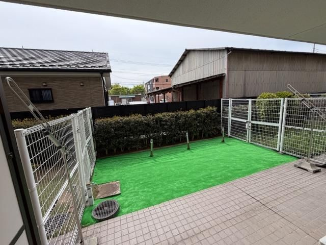 青梅市河辺町６丁目の中古マンションの庭
