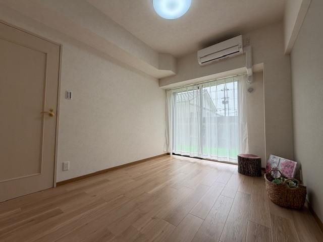 青梅市河辺町６丁目の中古マンションの洋室