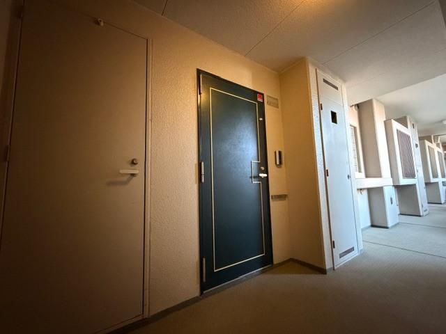 青梅市河辺町６丁目の中古マンションの玄関