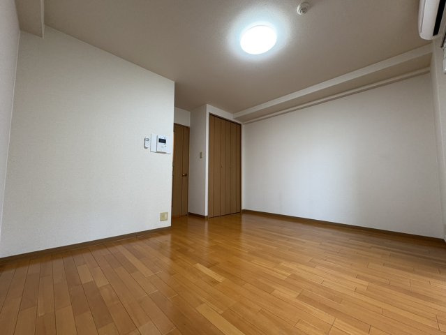 ラナップスクエア三宮プライムの居間・リビング|同物件別部屋写真