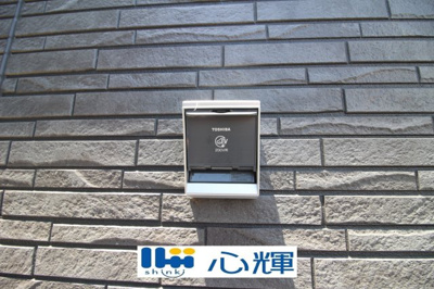 【設備】 | クレイドルガーデン山陽小野田市南竜王町 第1（2号棟） | EV充電用ソケットです。
注．使用開始に当たっては事前に電気工事が別途必要となります。