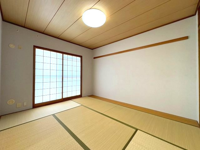 津々山台第二住宅6棟の和室