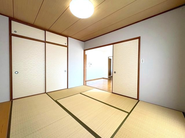 津々山台第二住宅6棟の和室
