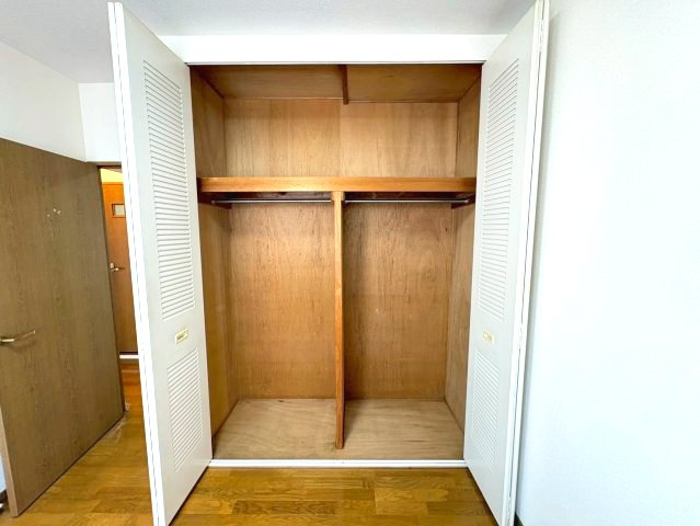 津々山台第二住宅6棟の収納
