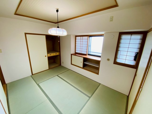 ライオンズガーデンシティ成田の和室
