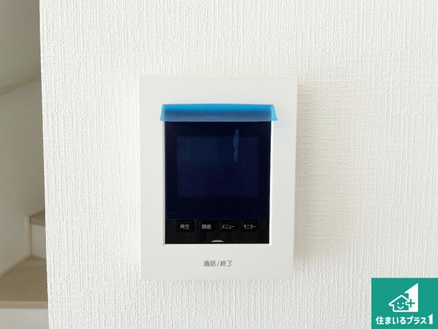 5日(土)6日(日)現地ご案内可能！枚方市長尾東町　新築一戸建ての防犯設備|カラーモニターインターホン！声だけでなく来訪者の姿や顔がモニターで確認できるので、小さなお子様がいらっしゃるご家庭でも安心できます！